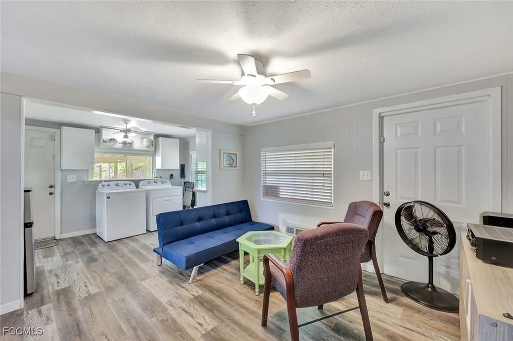 10464 Betsy Parkway St. James City FL 33956