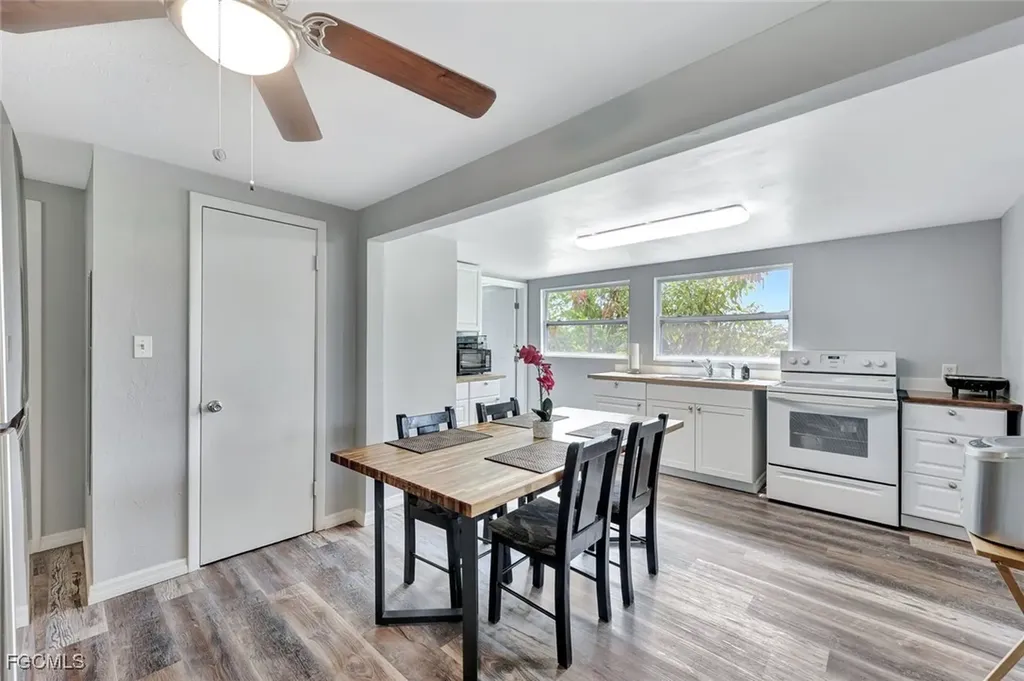 10464 Betsy Parkway St. James City FL 33956