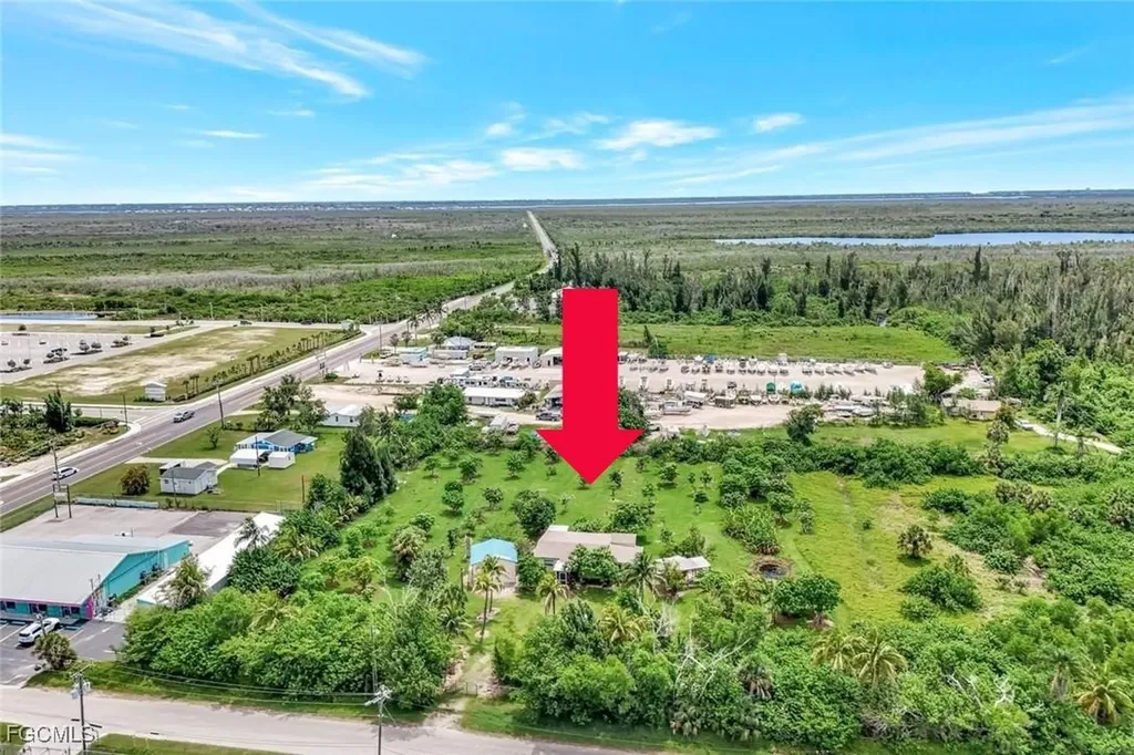 10464 Betsy Parkway St. James City FL 33956