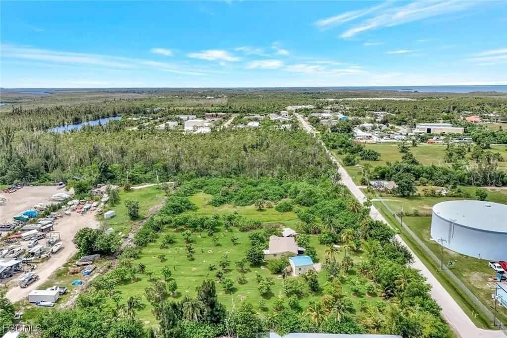 10464 Betsy Parkway St. James City FL 33956