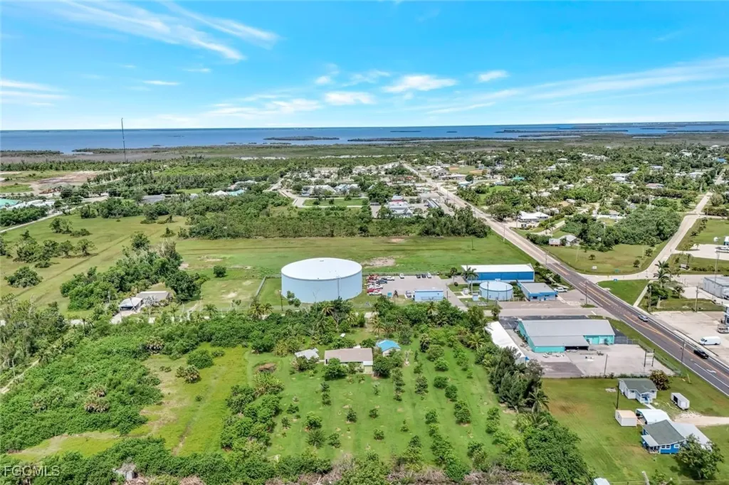 10464 Betsy Parkway St. James City FL 33956