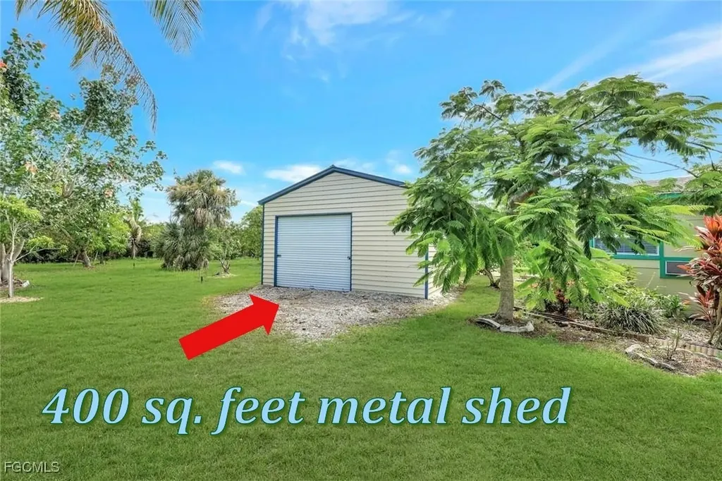 10464 Betsy Parkway St. James City FL 33956