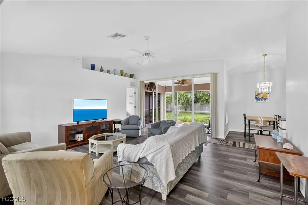 2000 NW 6th Street Cape Coral FL 33993