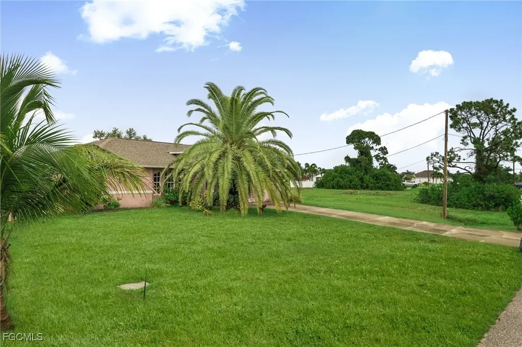 2000 NW 6th Street Cape Coral FL 33993