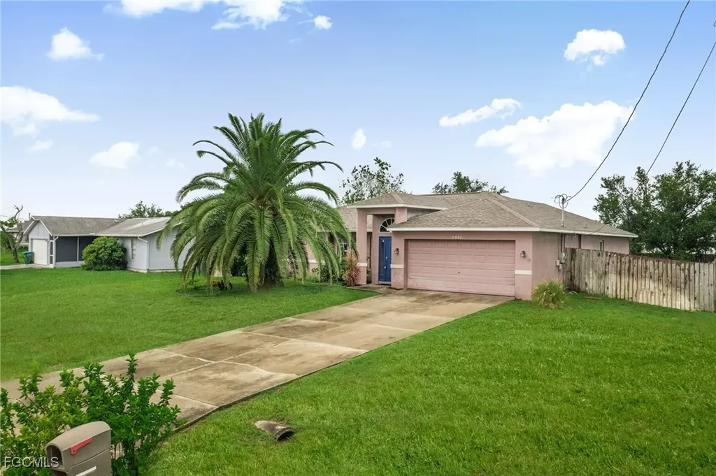 2000 NW 6th Street Cape Coral FL 33993