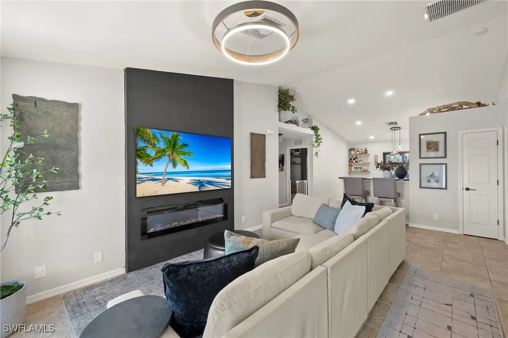 329 NE 27th Street Cape Coral FL 33909