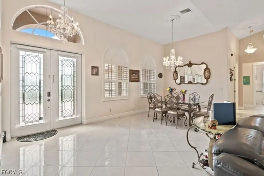 172 SE 23rd Street Cape Coral FL 33990