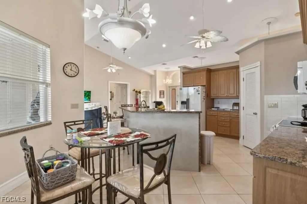 172 SE 23rd Street Cape Coral FL 33990