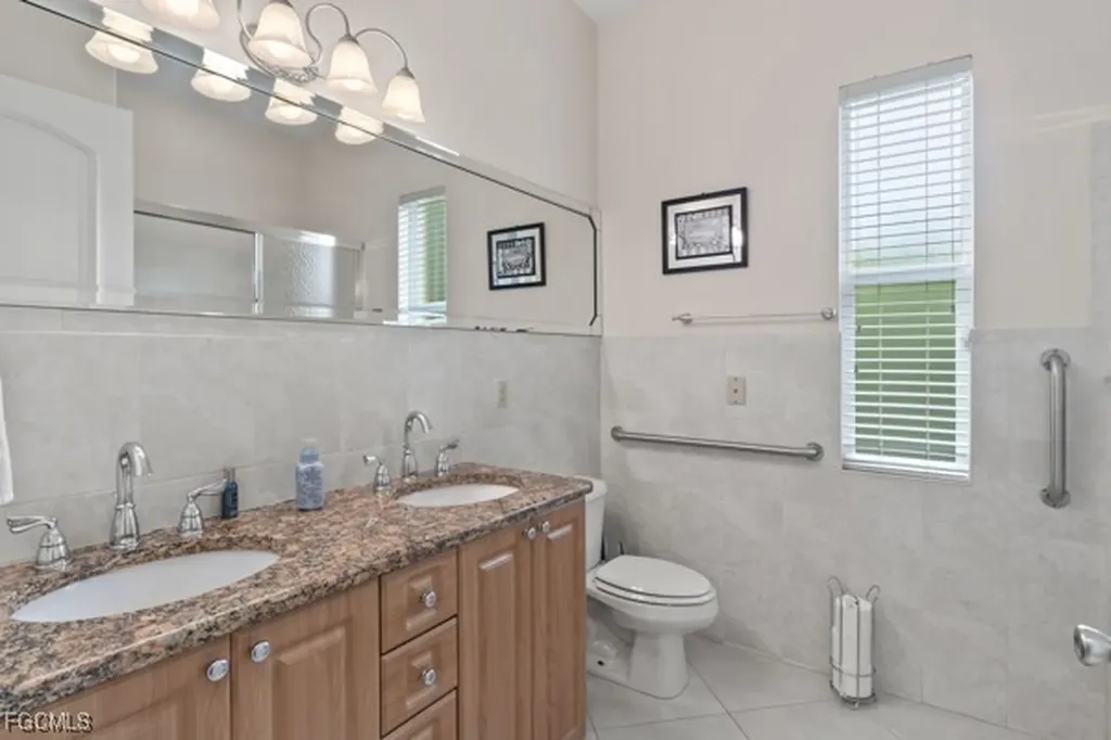 172 SE 23rd Street Cape Coral FL 33990