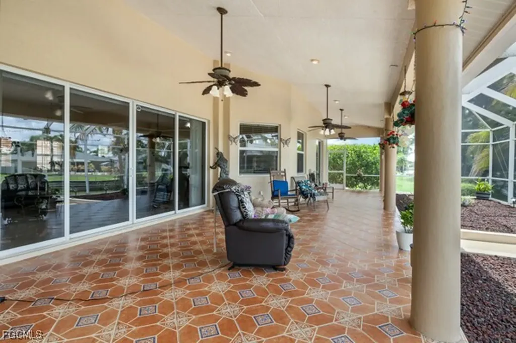 172 SE 23rd Street Cape Coral FL 33990