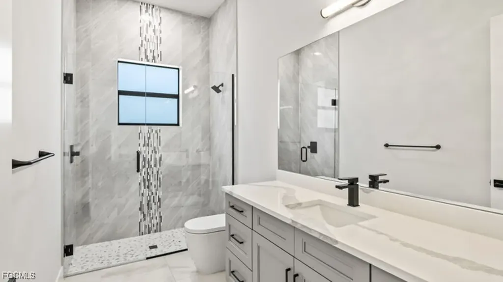 2133 Cape Coral Parkway W Cape Coral FL 33914