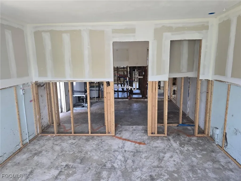 4919 E Riverside Drive Fort Myers FL 33905