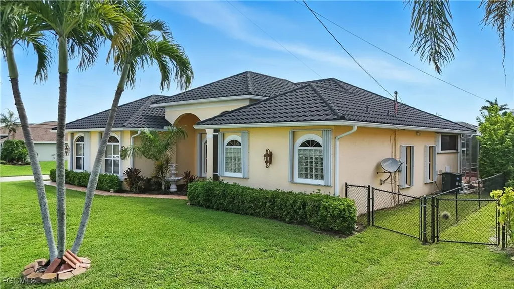 3929 SW 26th Avenue Cape Coral FL 33914