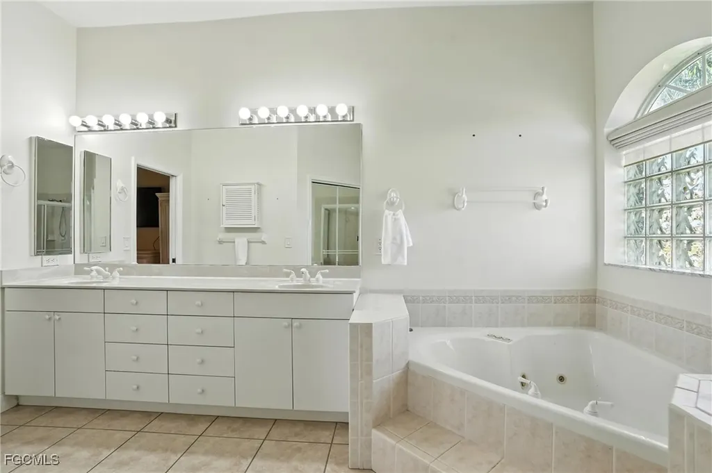 3929 SW 26th Avenue Cape Coral FL 33914