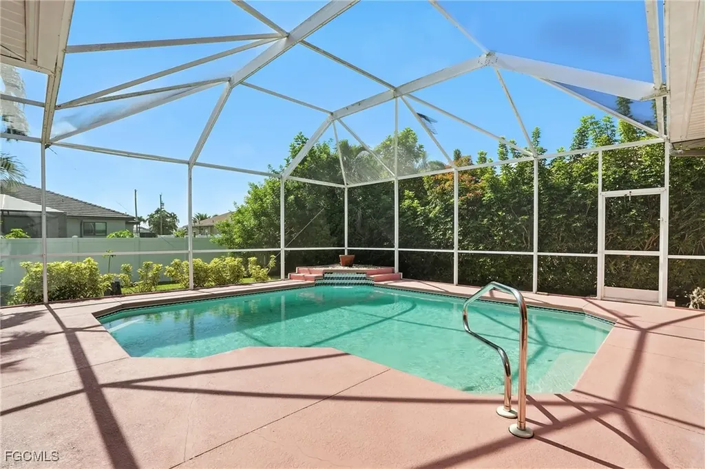 3929 SW 26th Avenue Cape Coral FL 33914