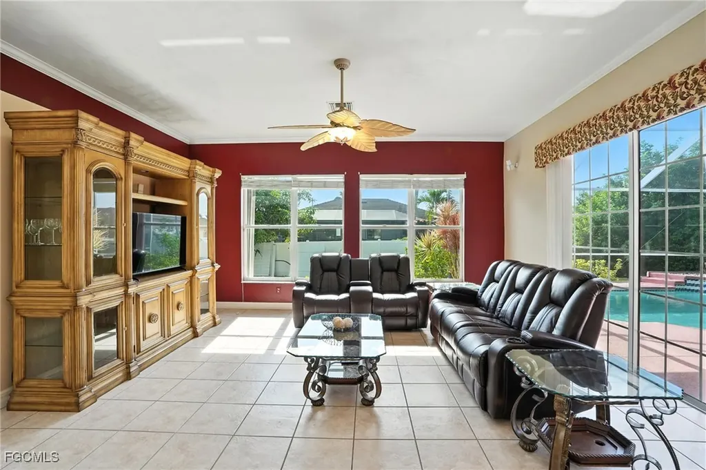 3929 SW 26th Avenue Cape Coral FL 33914