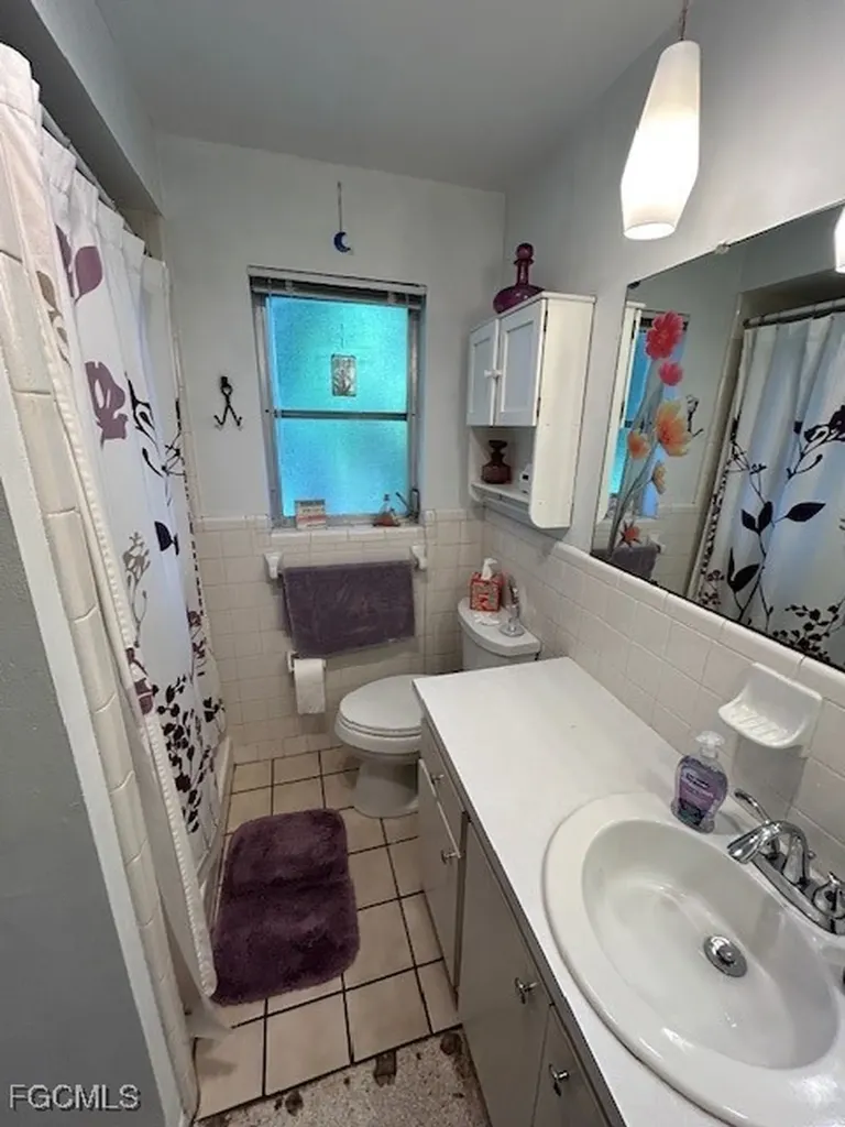 1649 N Hermitage Road Fort Myers FL 33919