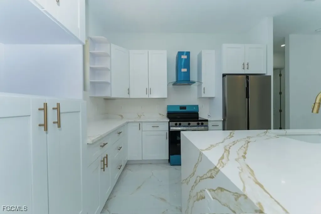 3307 NE 13th Avenue Cape Coral FL 33909