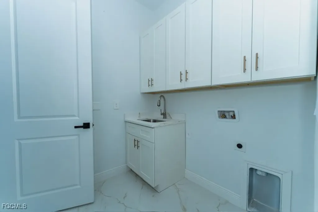 3307 NE 13th Avenue Cape Coral FL 33909