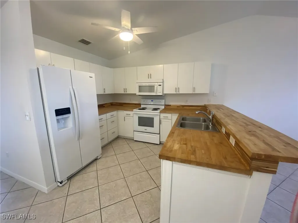 1027 SE 11th Street Cape Coral FL 33990