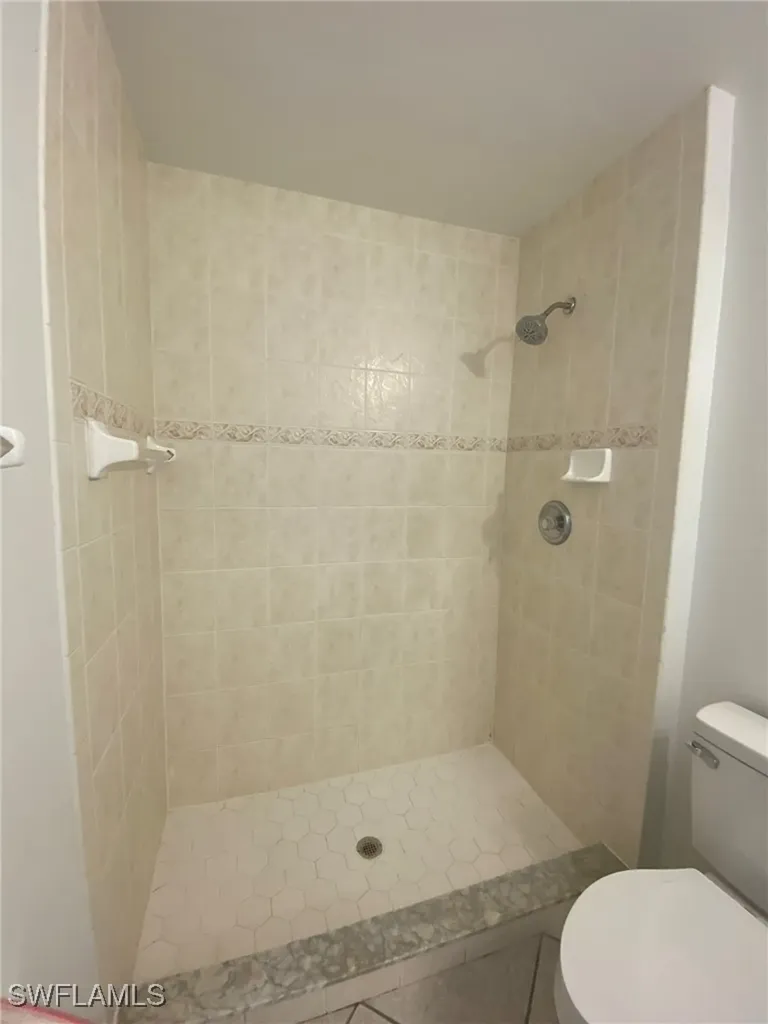 1027 SE 11th Street Cape Coral FL 33990