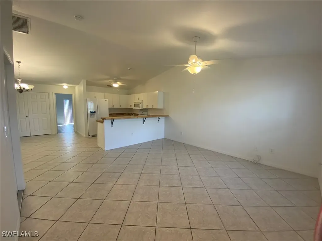 1027 SE 11th Street Cape Coral FL 33990
