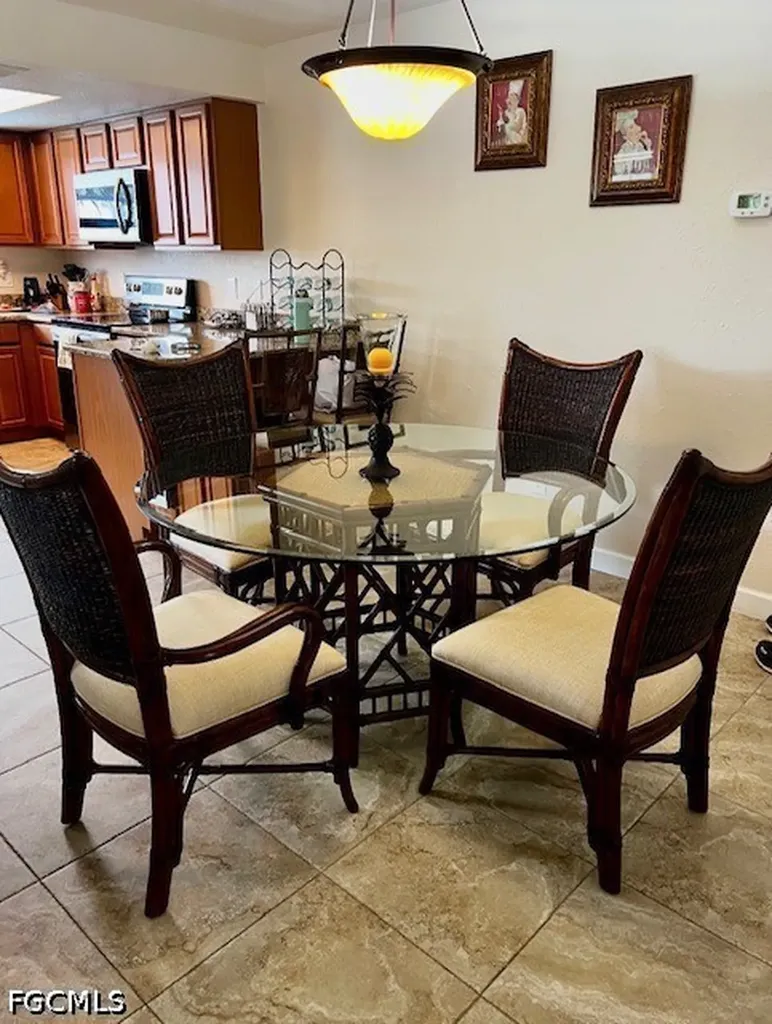 1510 SE 11th Place Cape Coral FL 33990