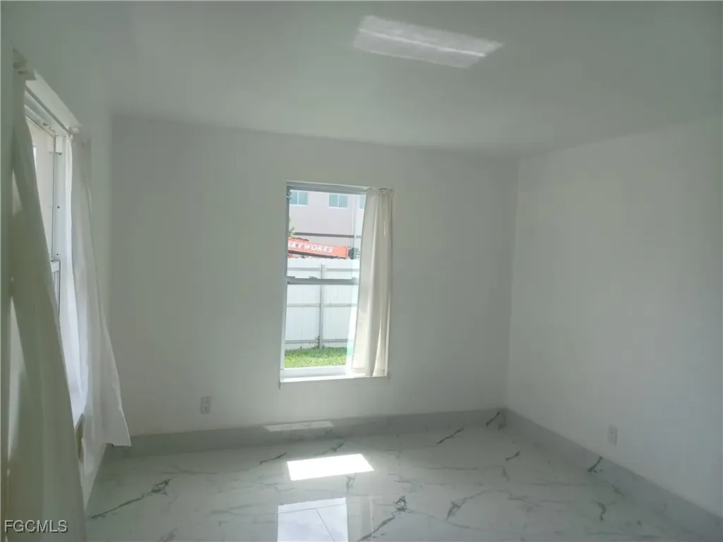 1102 SW 15th Terrace Cape Coral FL 33991