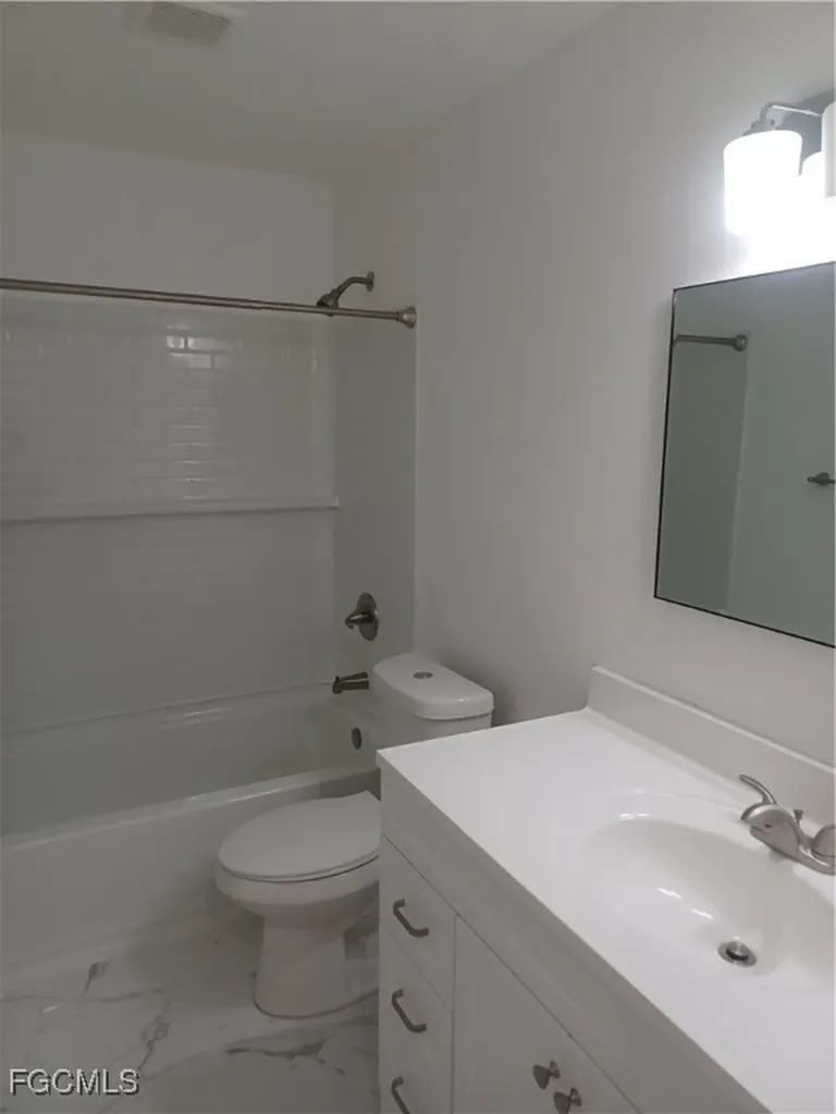 1102 SW 15th Terrace Cape Coral FL 33991