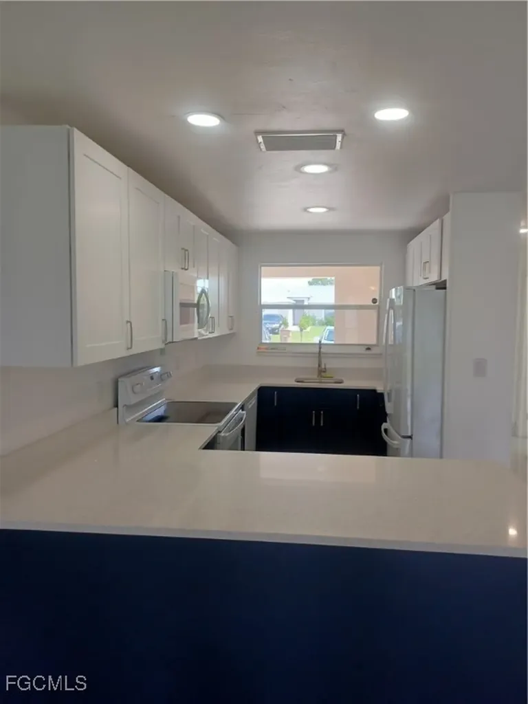 1102 SW 15th Terrace Cape Coral FL 33991