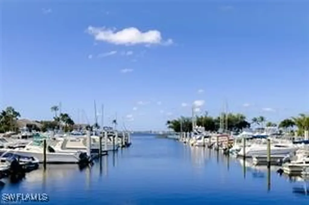 4240 Steamboat Bend Fort Myers FL 33919
