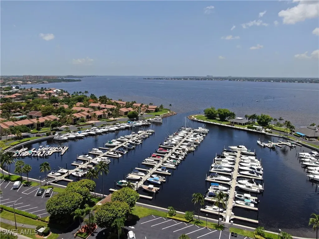 4240 Steamboat Bend Fort Myers FL 33919
