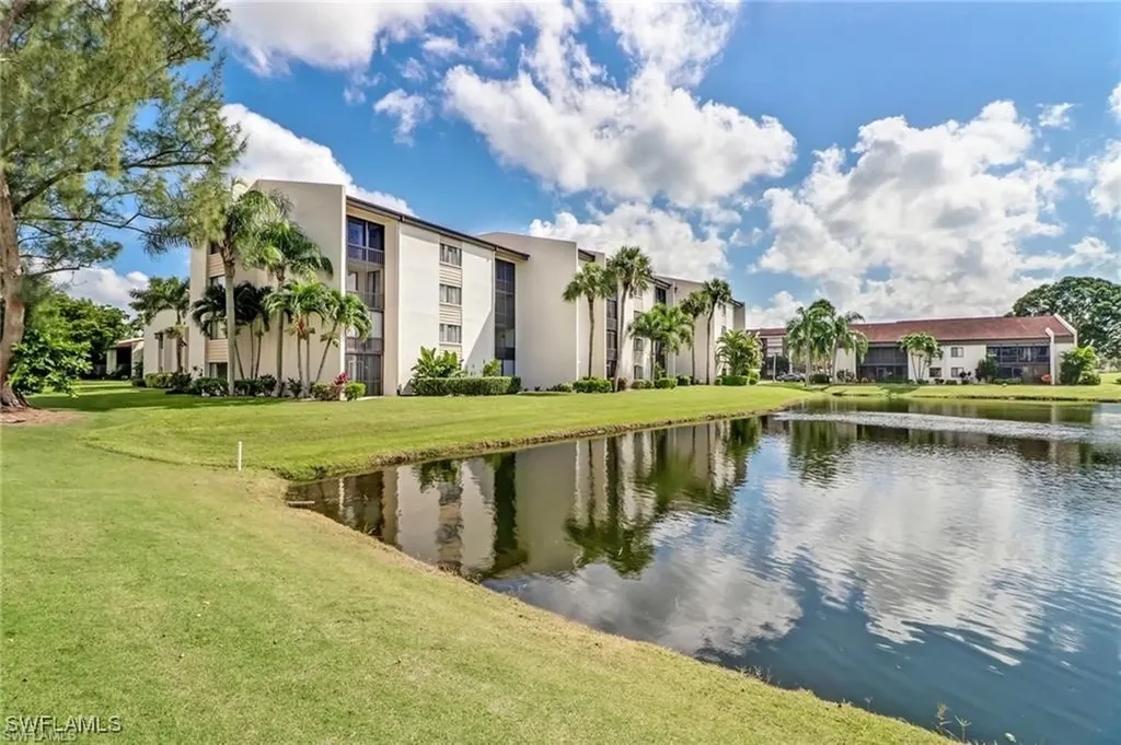 4240 Steamboat Bend Fort Myers FL 33919
