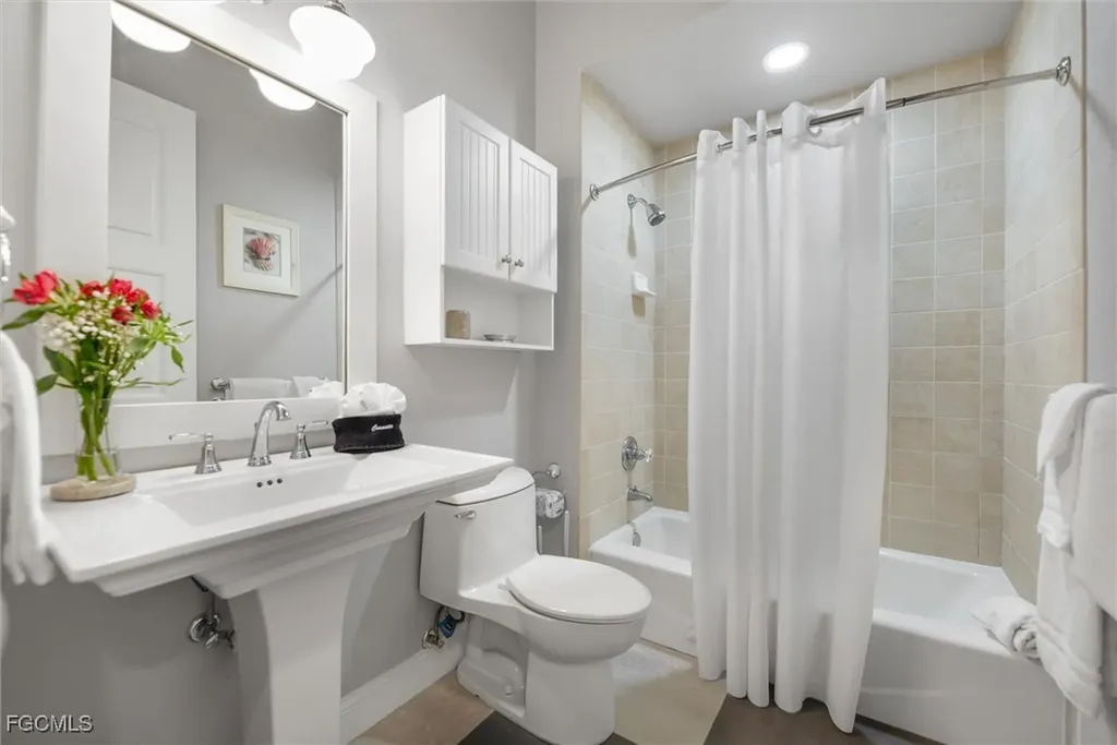 1124 Longifolia Court Captiva FL 33924