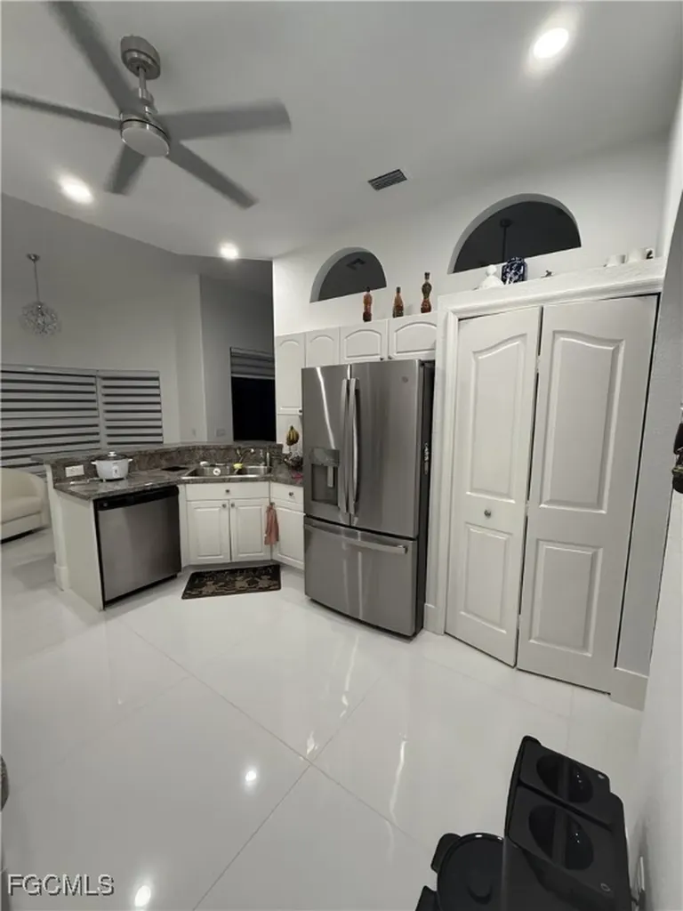 1726 Country Club Boulevard Cape Coral FL 33990