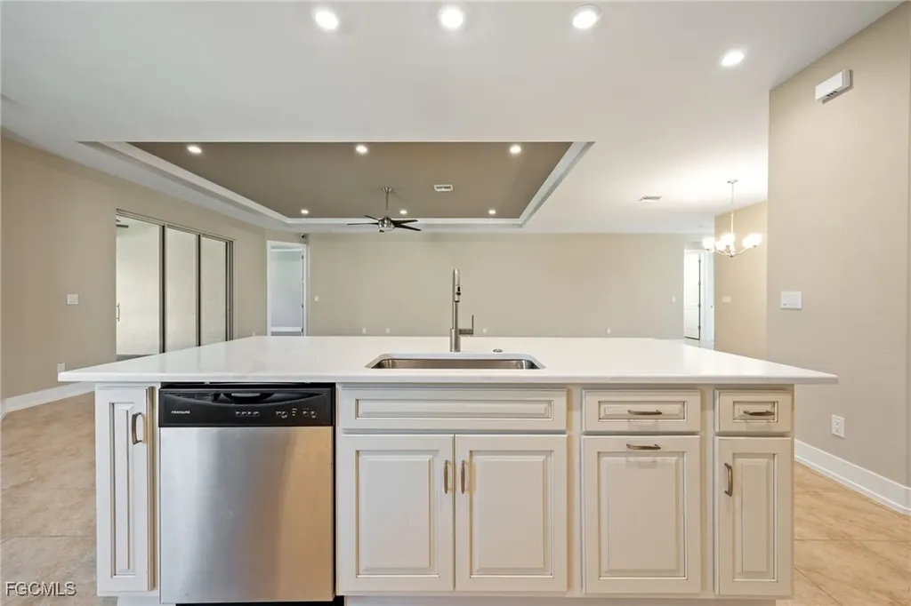 2513 SW 38th Terrace Cape Coral FL 33914