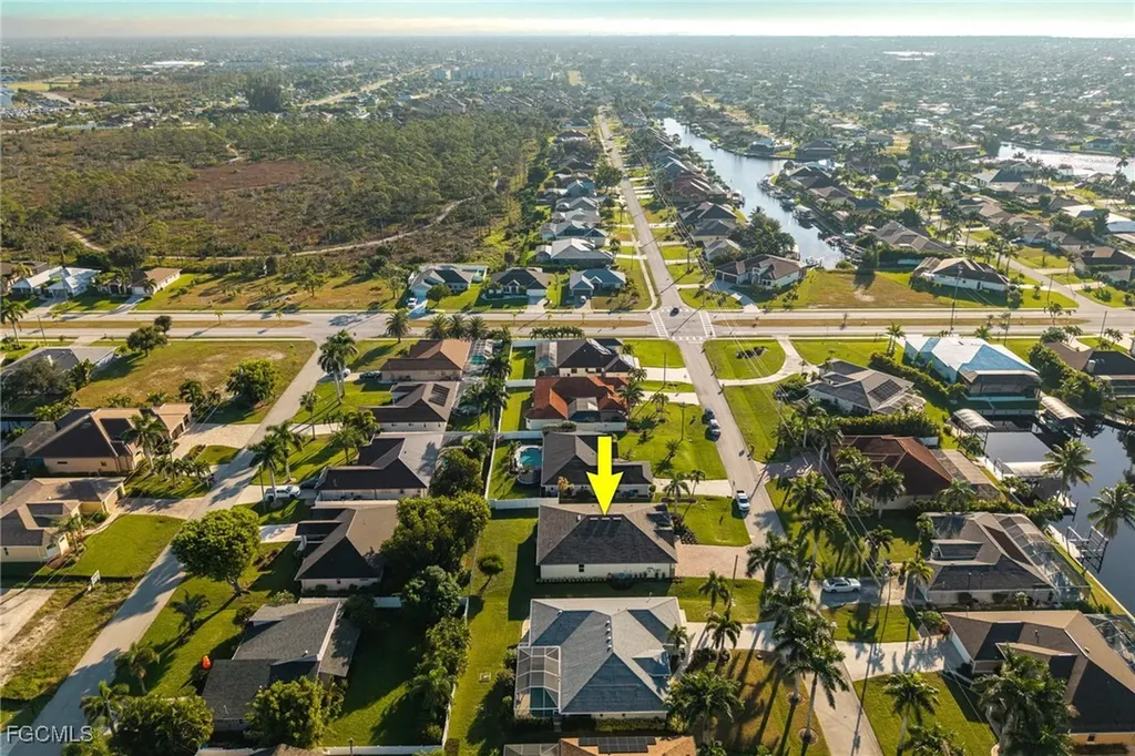 2513 SW 38th Terrace Cape Coral FL 33914