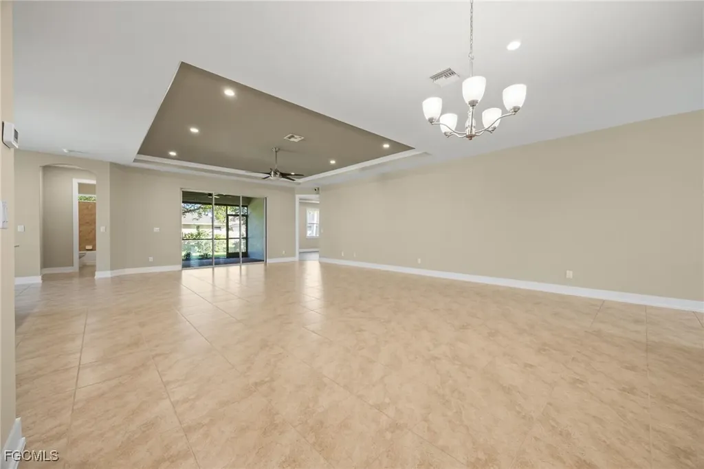 2513 SW 38th Terrace Cape Coral FL 33914