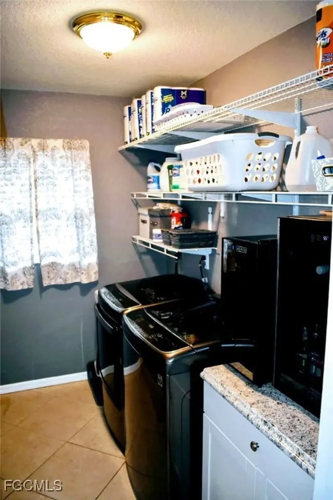 1823 SW 39th Street Cape Coral FL 33914