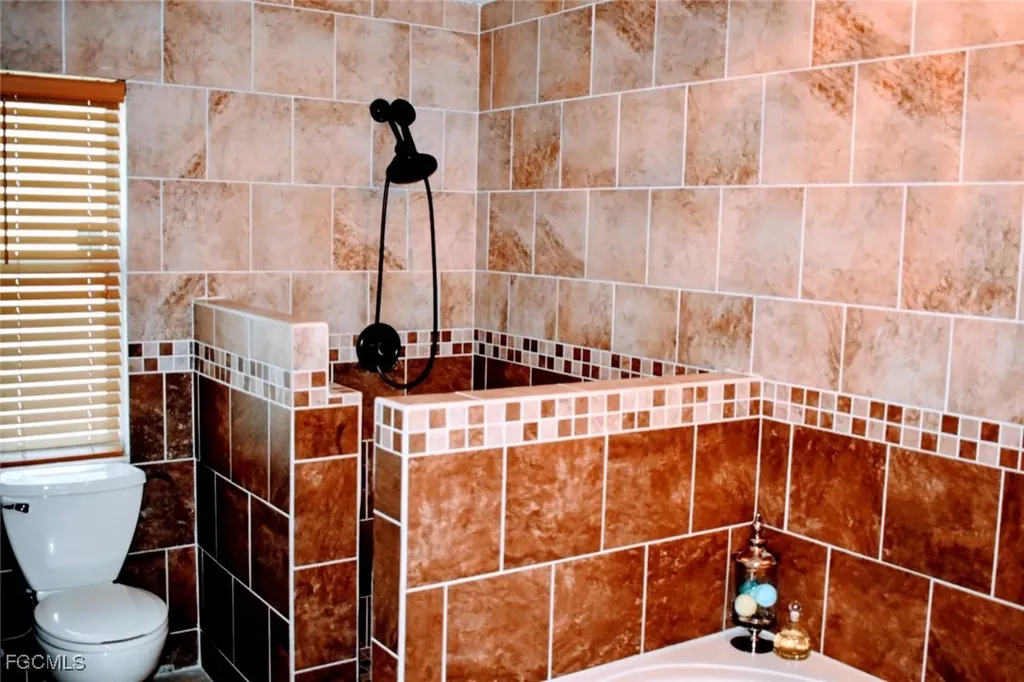 1823 SW 39th Street Cape Coral FL 33914