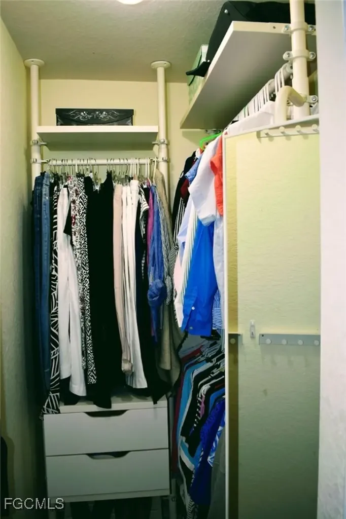 1823 SW 39th Street Cape Coral FL 33914