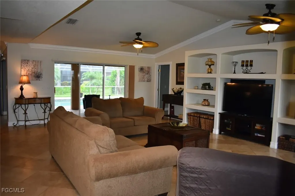 1823 SW 39th Street Cape Coral FL 33914