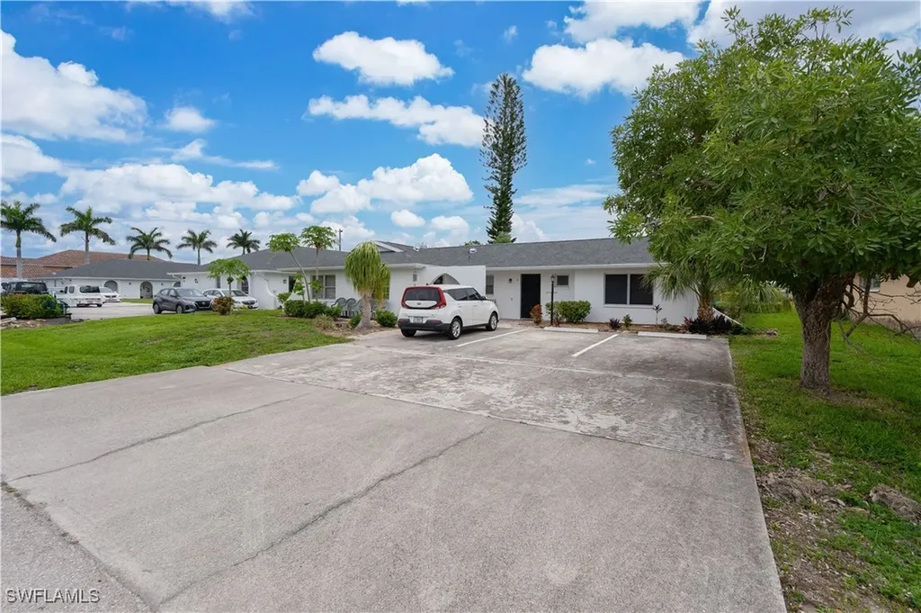 3609 SE 9th Place Cape Coral FL 33904