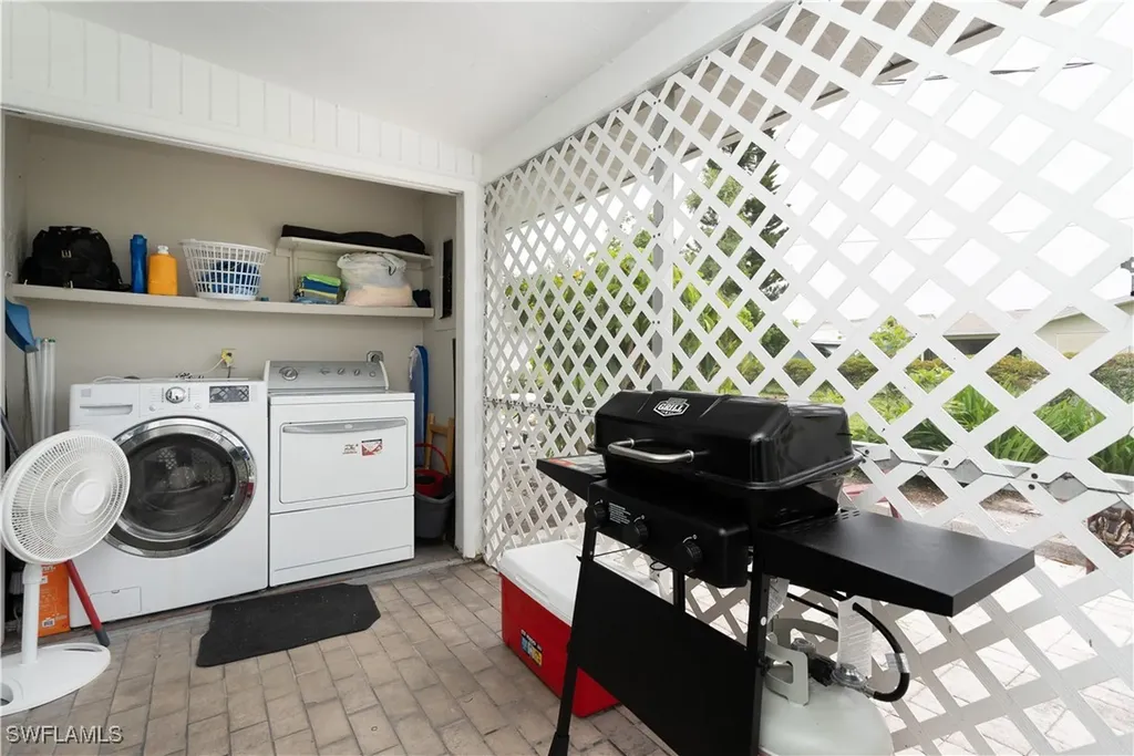 3609 SE 9th Place Cape Coral FL 33904