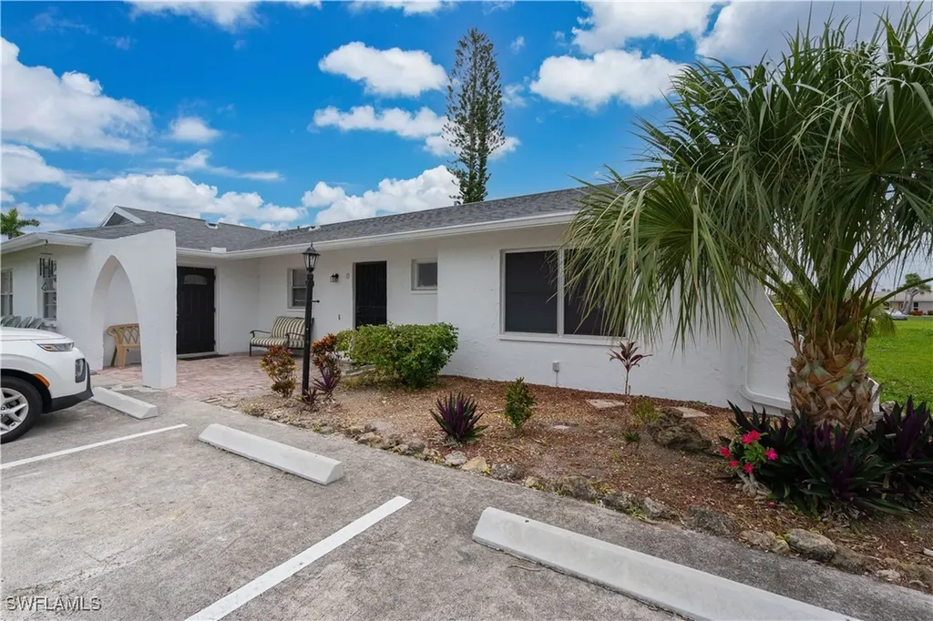 3609 SE 9th Place Cape Coral FL 33904