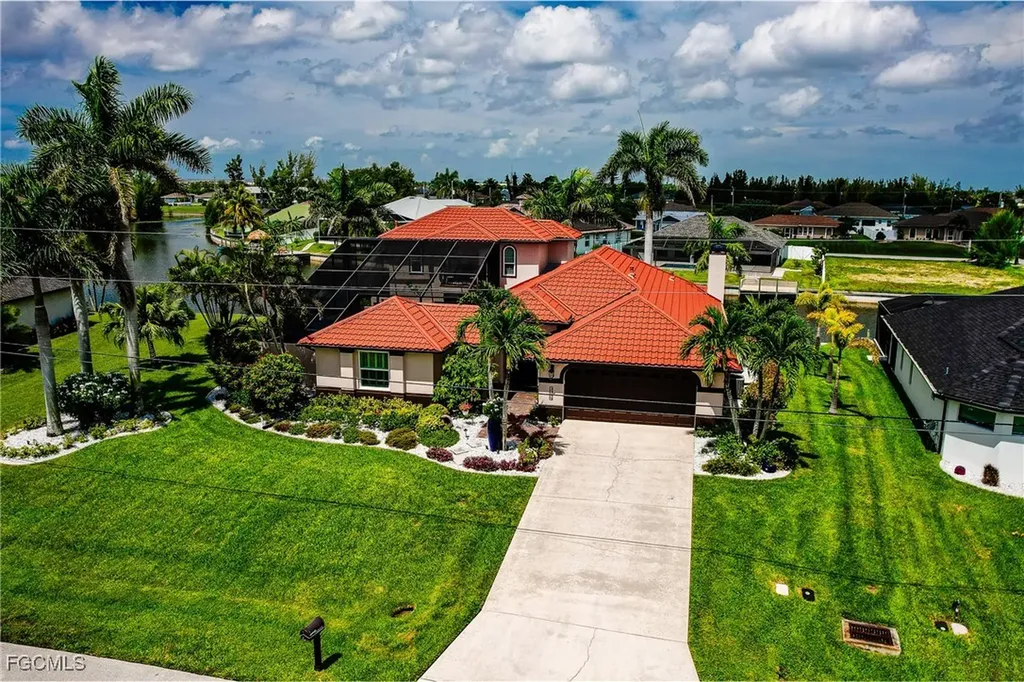 3034 SW 10th Place Cape Coral FL 33914