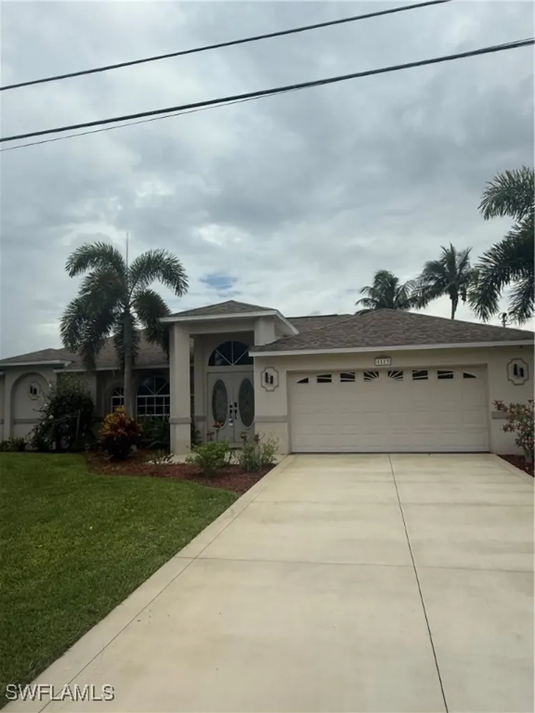 1113 SE 20th Court Cape Coral FL 33990