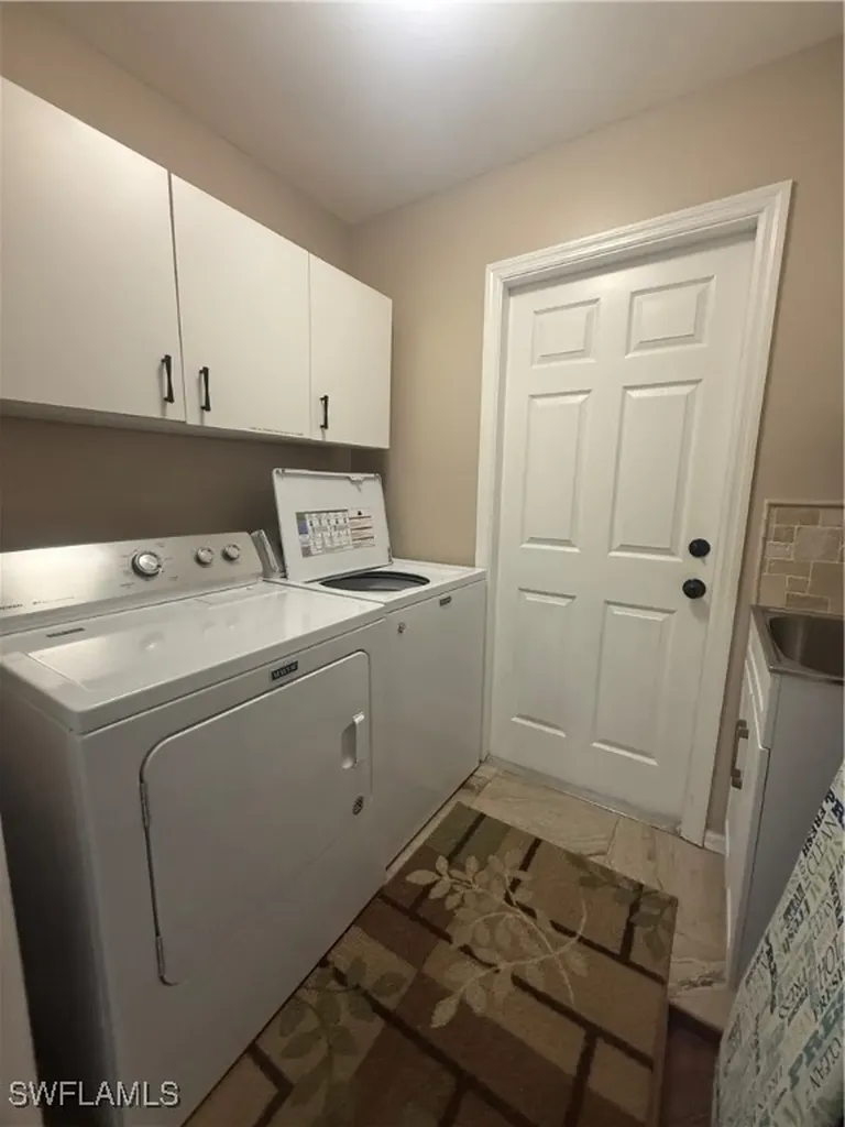 1113 SE 20th Court Cape Coral FL 33990