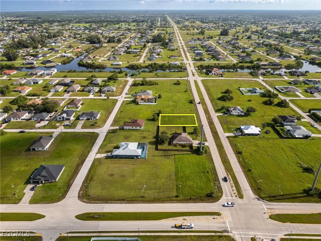 816 El Dorado Boulevard N Cape Coral FL 33993