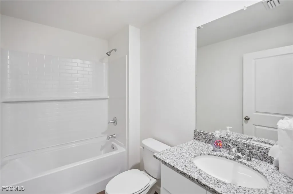 3932 NW 46th Lane Cape Coral FL 33993